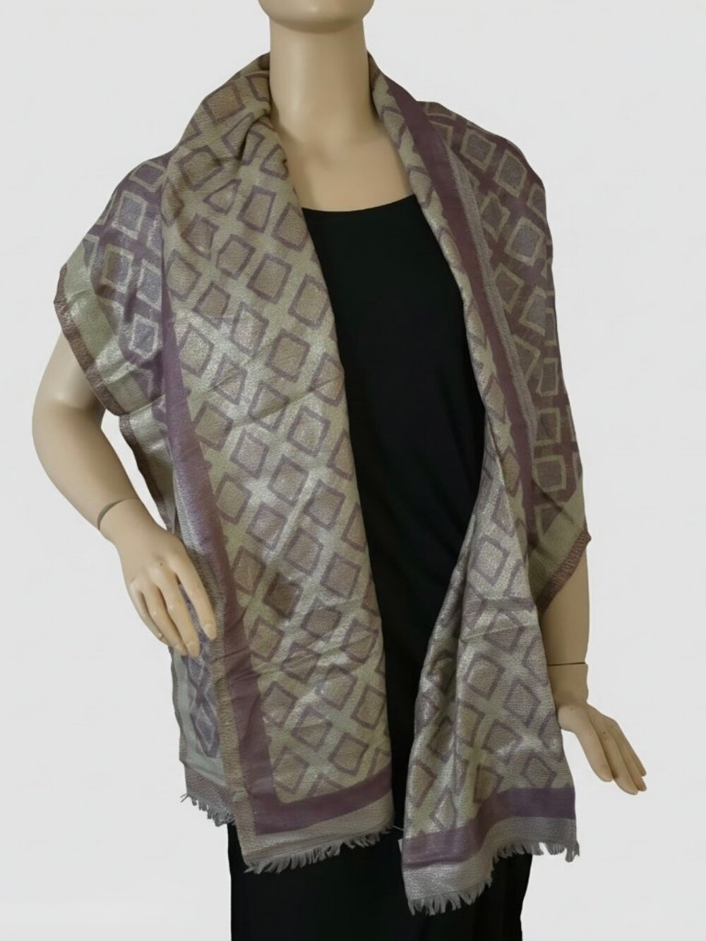 Nice Scarf - Picture 5 of 13